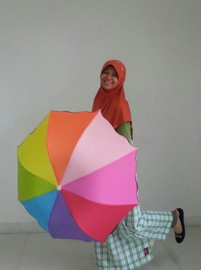 Novailmawan's tweet photo. Dunia penuh warna.....warnai harimu, warnai hatimu.....:) http://t.co/9VF8RcXUJD