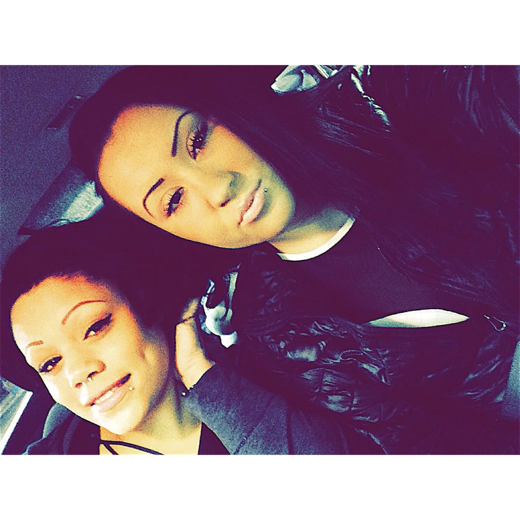 itsjannaa's tweet photo. #cousin ❤️💯�� http://t.co/Yn6Q2i7u8j