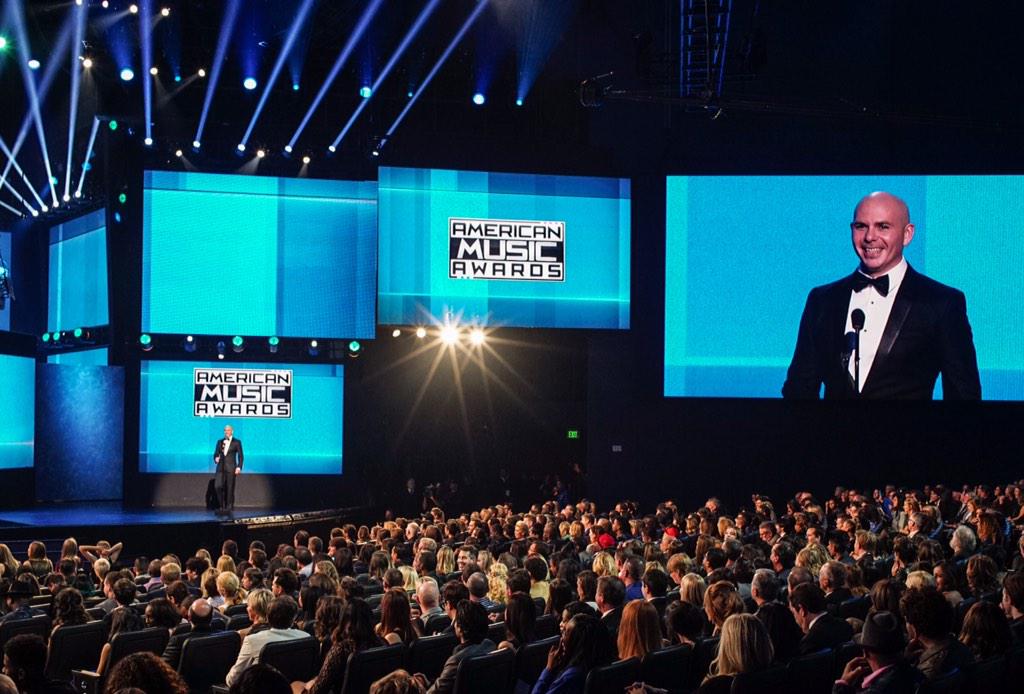 pitbull's tweet photo. Muchas Gracias America @TheAMAs http://t.co/VY8biu5bq9