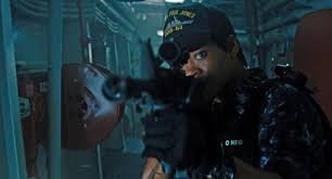 Kinoe7's tweet photo. Que Chilo seria Manejar Torretas y Armas en un Destructor con @rihanna 
#MeSientoExtraterrestre La Peli Me encanta¡ http://t.co/3WxPb1rGcw