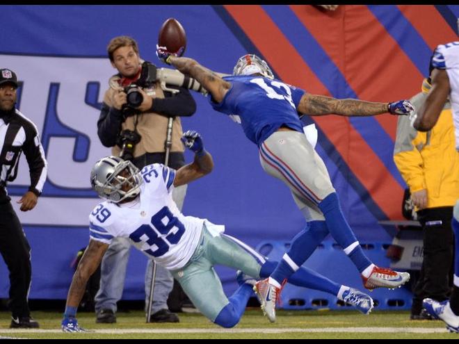 10TampaBay's tweet image. #SamPonder posts photo of baby adorably recreating #OdellBeckham Jr.&apos;s catch