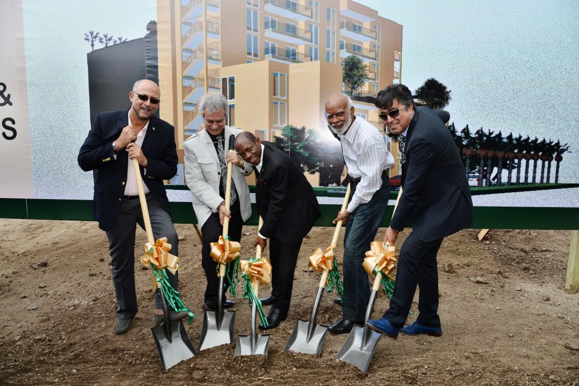 PrimeDG_STKitts's tweet photo. Ground-breaking for Prime Development's project in St.Kitts along with the Investors &amp; The #PrimeMinister of #StKitts http://t.co/pSRPz8wtGd