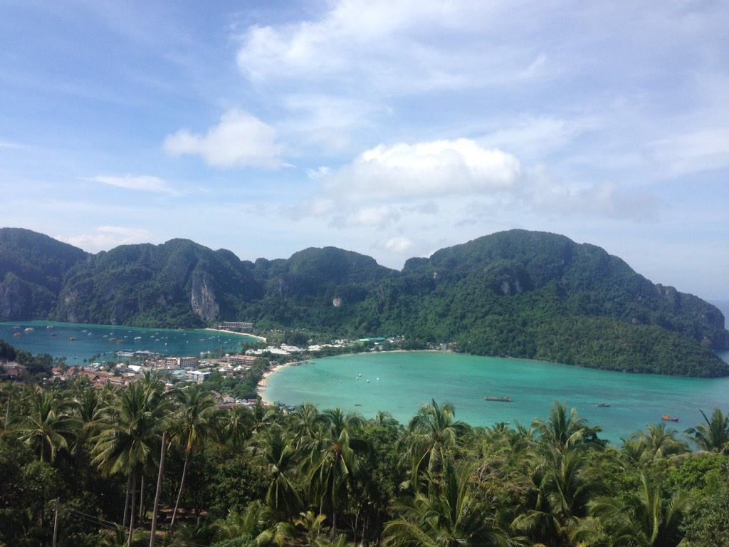 markrubber's tweet photo. @JoshAyres phi phi at daytime ;) love mark and jon x http://t.co/ea9eKMVFvu