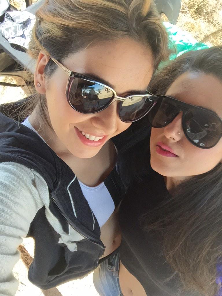 AshaNegi7's tweet photo. Tashan mein! First day of shoot.. Plz pray for us:)) #KKKOnColors http://t.co/D62kTgWJKs