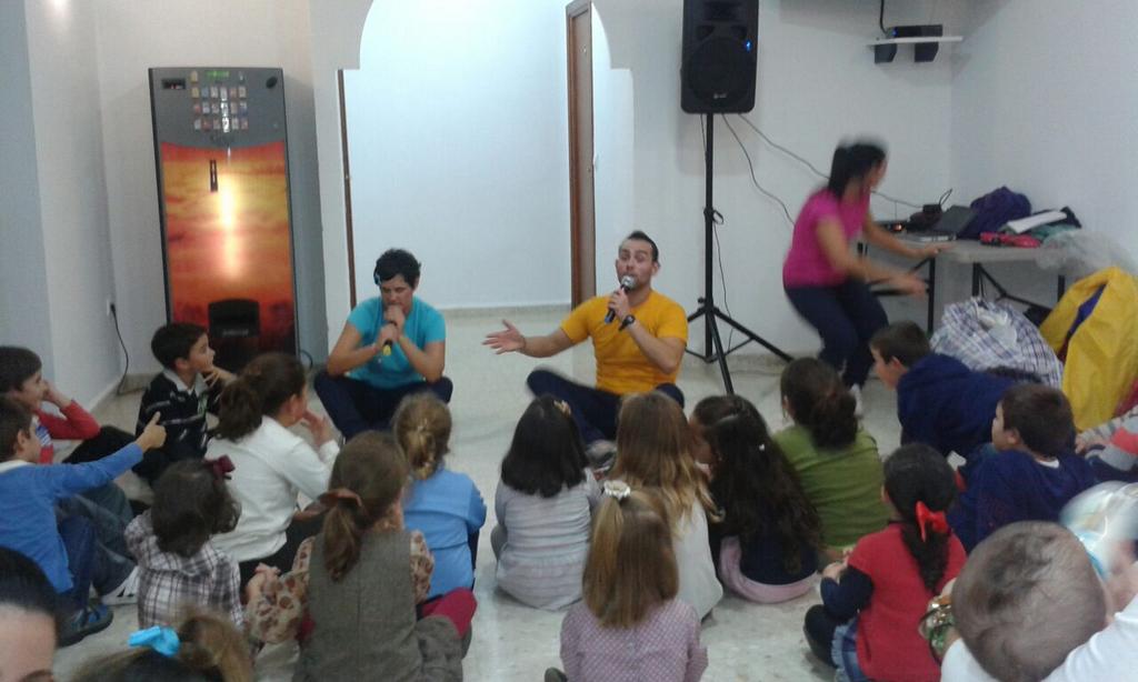 AnimacionG's tweet photo. Este fue el resultado de la tarde en la Cafetería CHIHUAHUA!!! Grupo Globoflexia Información y reservas 665 025 989. http://t.co/v6Kzsq73gr