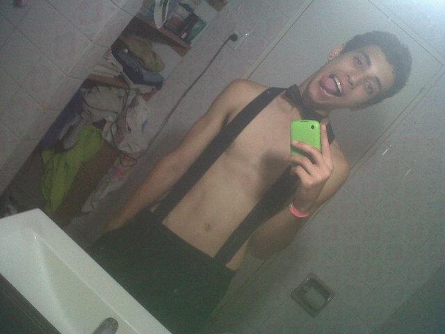 eliasbefree's tweet photo. Recien llegado a casaaaaaaaa #23N. #PALLOTTI #CopamosAuditorio http://t.co/kUp2EtkCoe