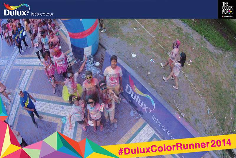 DuluxCR07's tweet photo. Tweet foto ini ke @LetsColourID menangkan Smartwatch Pebble http://t.co/wgy4Tj5R6L @trescheca #DuluxColorRunner http://t.co/O35u3UwKpP