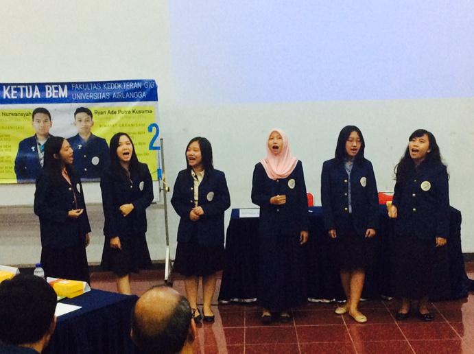 Cingulum2014's tweet photo. Vagus dari Cingulum 2014 lagi nampil nih di Uji Masyarakat Kampus Cakabem UA 2015!! http://t.co/raRc3xNOCA