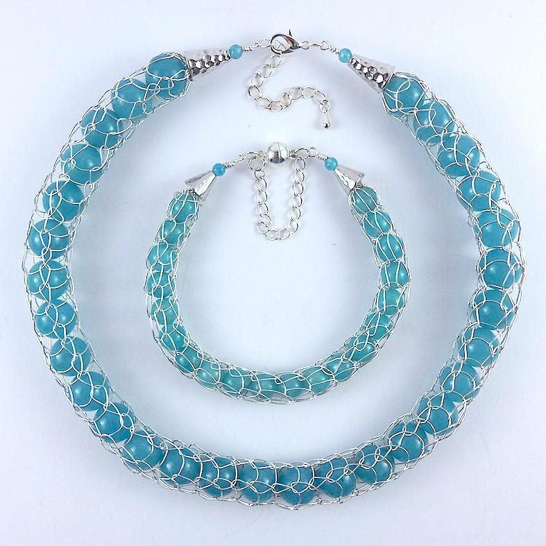 RubyhuesDesign's tweet image. Rubyhues is getting ready for Marlay Craft Fair next Sat and Sun.  #marlaycraftfair, #rubyhuesdesign #CraftHour