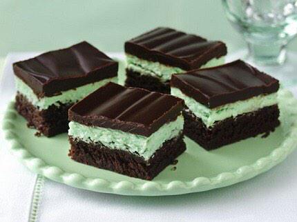 s_wee_ts's tweet photo. チョコミントが食べたい！💭💙🍀

#チョコミント好きRT
#スイーツテロ #チョコミントテロ
#飯テロ #食べたくなったらRT
#スイーツ好きRT http://t.co/gxyVb2XOMQ