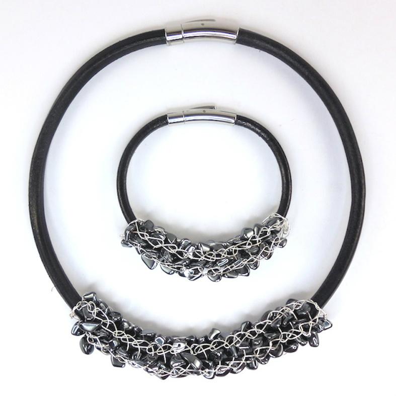 RubyhuesDesign's tweet image. Lots of gorgeous Rubyhues designs at @DesignLoft_IRE for Dec.  Don't miss out.  #rubyhuesdesign, #designloft_IRE