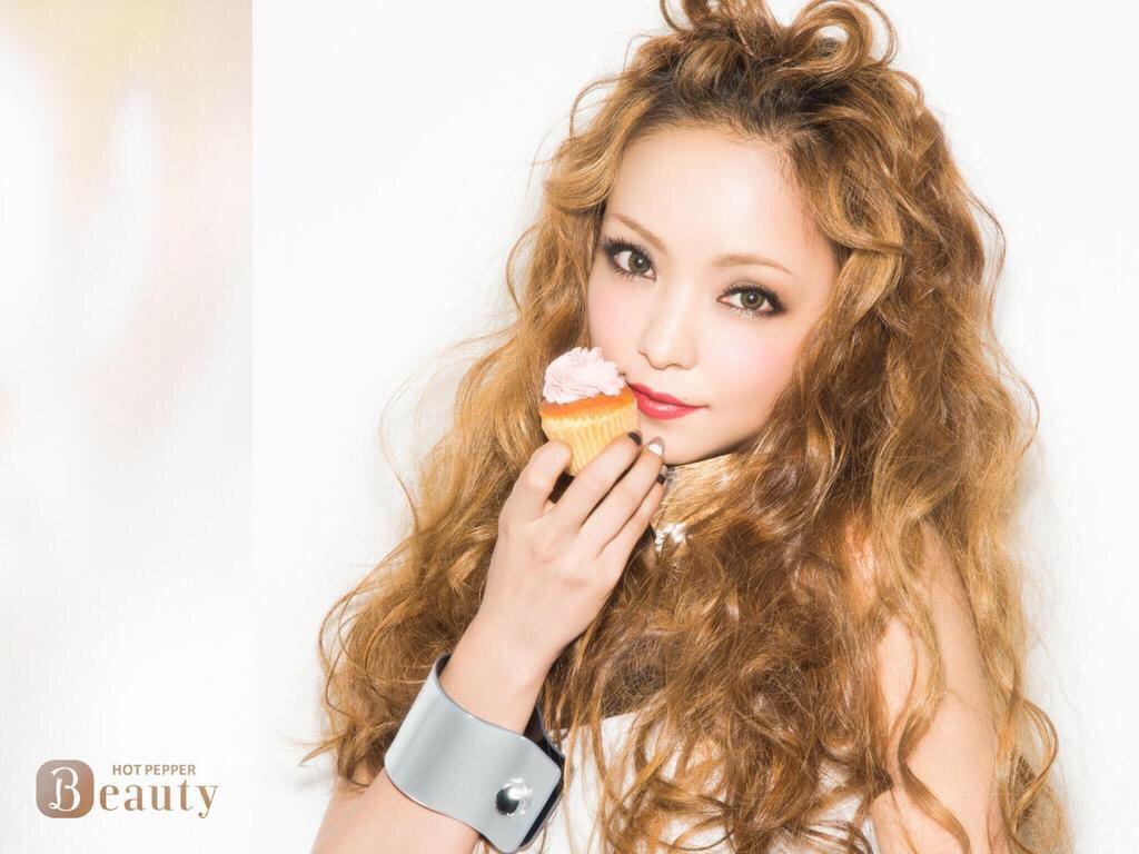 teamayu_____'s tweet photo. 浜崎あゆみ派☞RT

安室奈美恵派☞ファボ http://t.co/9kX107MmNw
