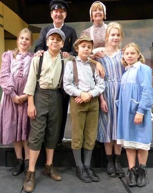 Perks family suited &amp; booted for this week's The Railway Children bit.ly/1s0kAMP