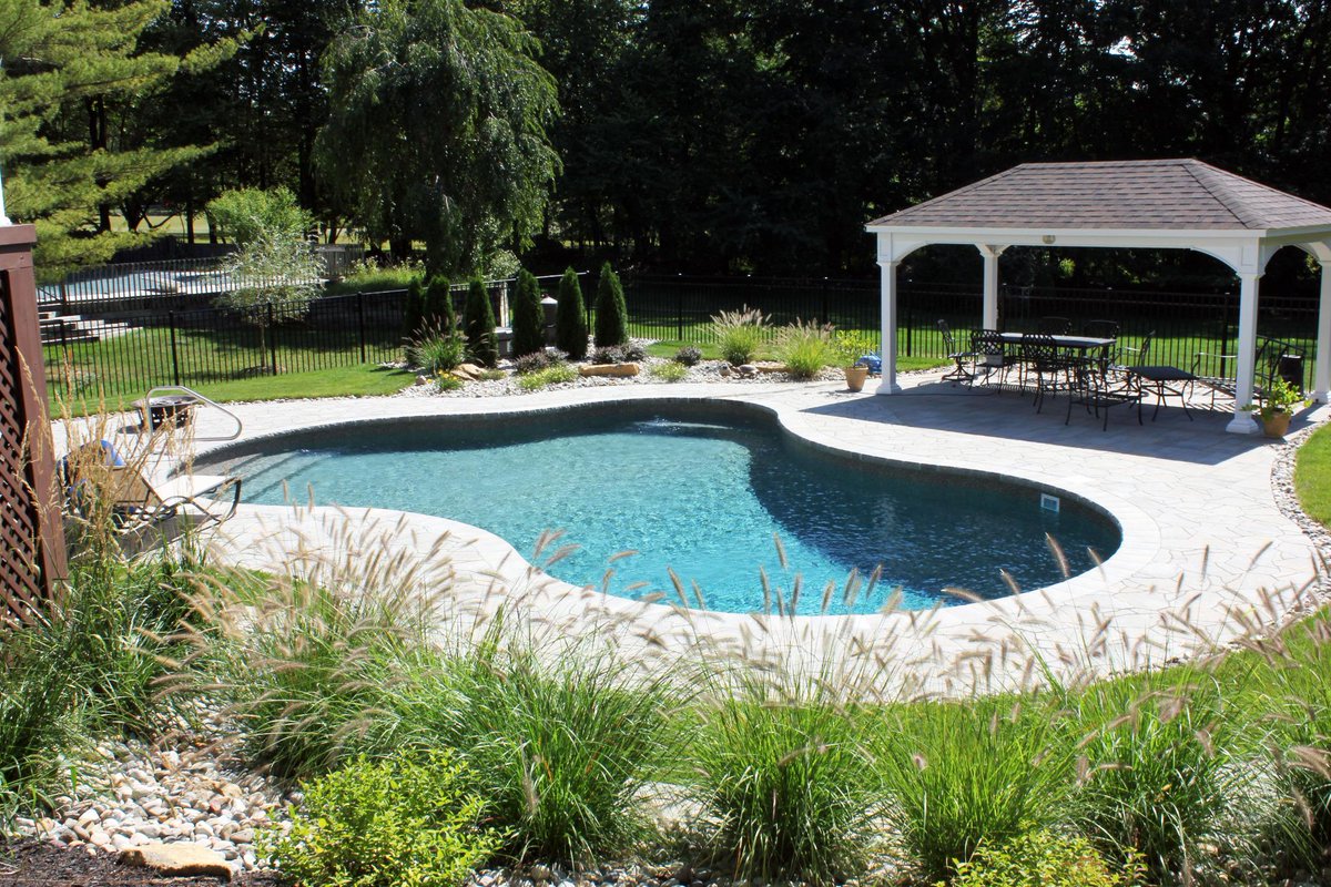 InterSwimPools's tweet image. Proud to say we've been building top rated products for over 20 years!
Visit us at steelpools.com #pools