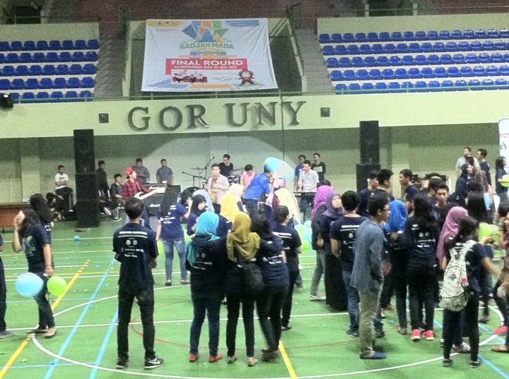 Lagu terakhir dari <a href="/BatigaOfficial/">B A T I G A</a> Sepanjang Usia!! #GME2014