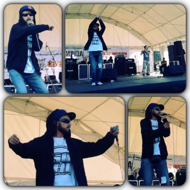 MAGOIMAGE's tweet photo. @kimekazero #kimekazerotheteacher AYER EN EL FESTIVAL DE JUVENTUDES CHIA http://t.co/CtAOpWnE2X http://t.co/oIJi5AcKYf