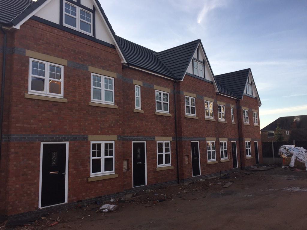 framefastuk's tweet image. More of the new builds. #framefast #Derby 👍👍