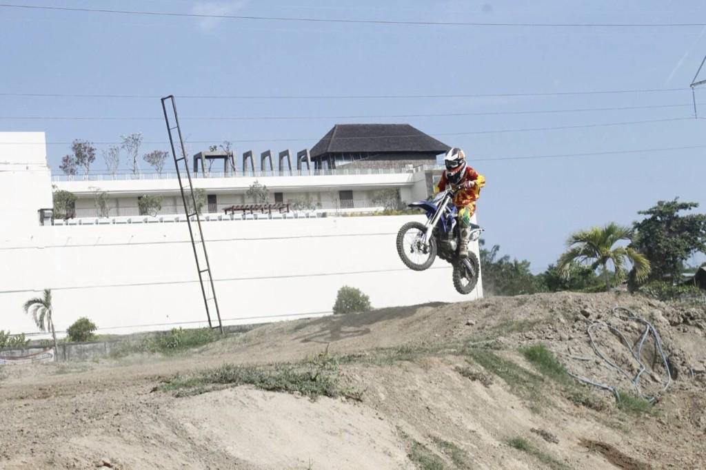 angga_BGHC's tweet photo. Iseng ngalih peluh!✊💨 http://t.co/UyFQgvCsL8