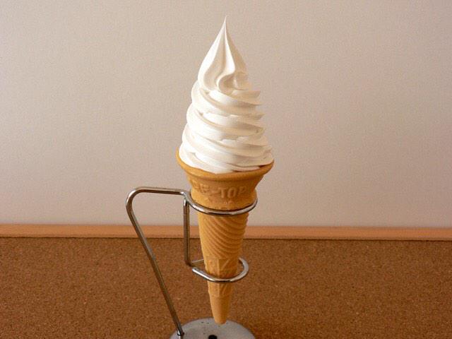 s_wee_ts's tweet photo. ソフトクリームが食べたい🍦🍦🍦

#ソフトクリーム #スイーツテロ
#食べたくなったらRT
#スイーツ好きRT http://t.co/4IFaf3CICG