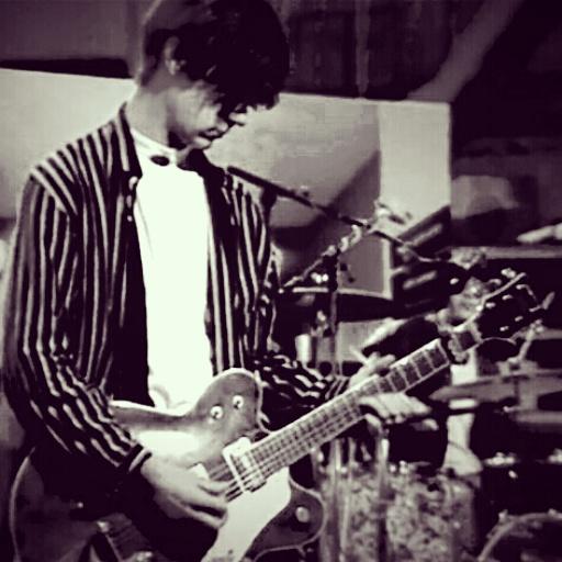 Happy Birthday to my inspiration. Have a good one John Squire 
