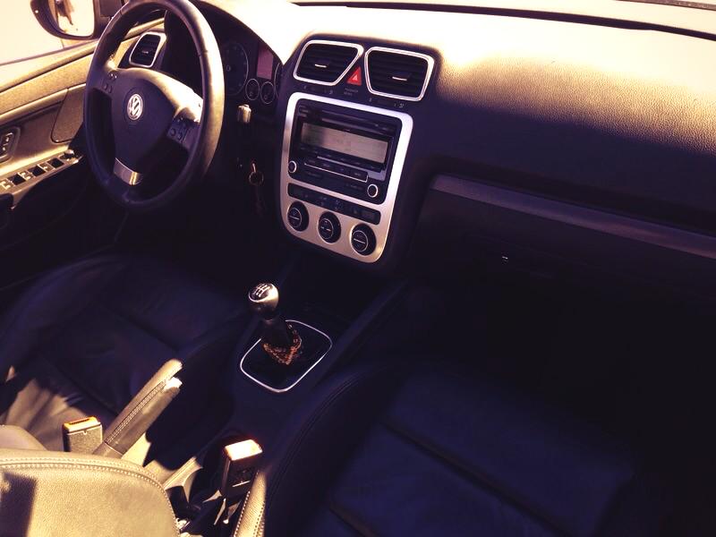 RaulHaro77's tweet photo. Vendo Volkswagen eos excellent 1.4 122cv, para cualquier información contactar por privado. http://t.co/hyE5AUrovY