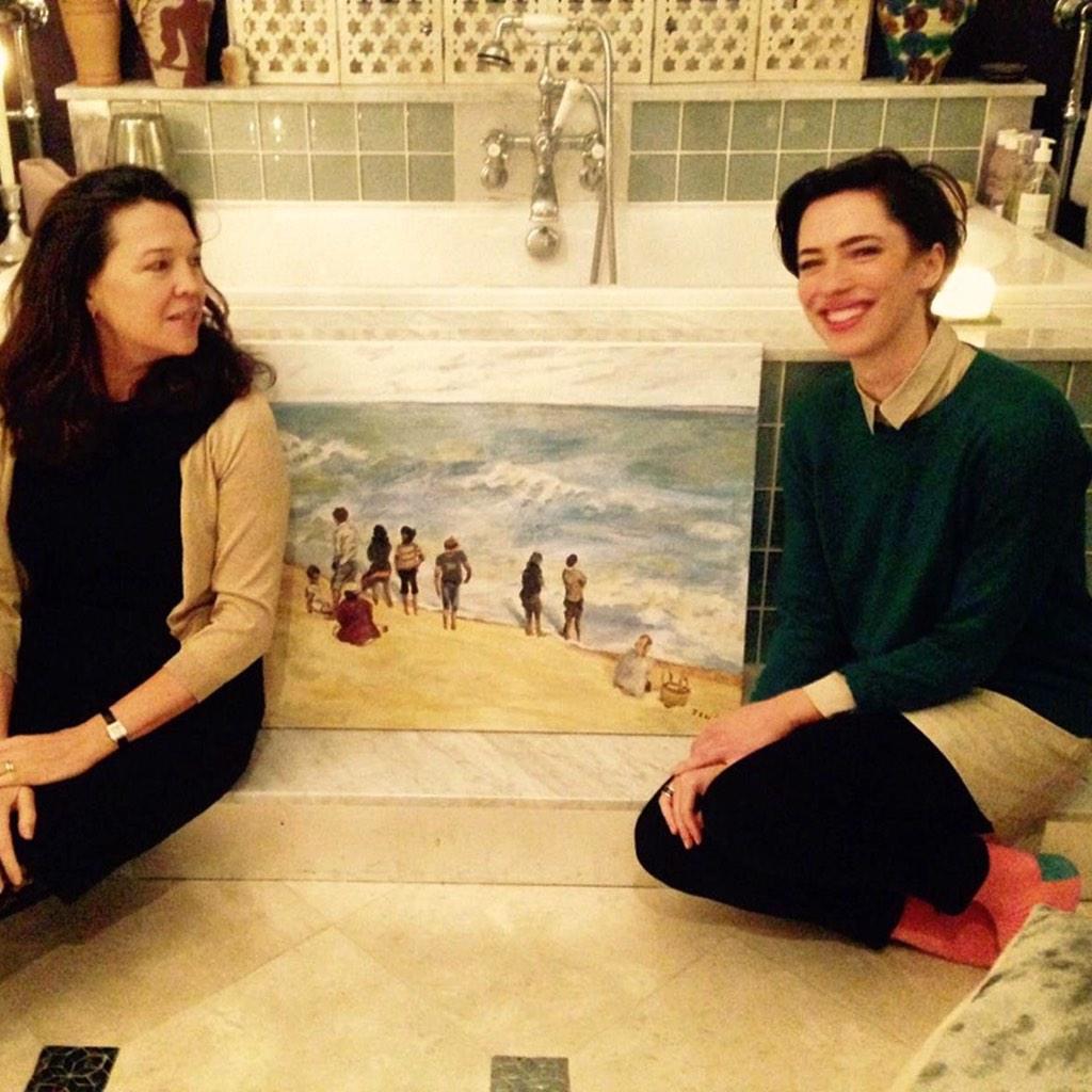 serenamorton's tweet photo. Shared a very special evening with #jennycaronhall #rebeccahall #paulbenney #simonedmondson #serenamortongallery http://t.co/17oiZ0ZOZo