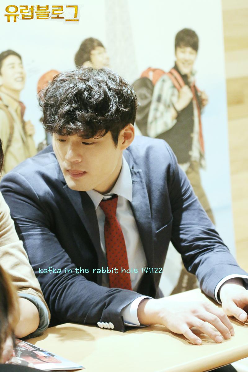 이상한나라의카프카 tweet media