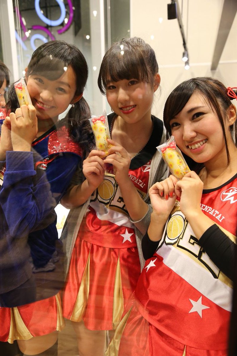 KANEP25's tweet photo. @peanuts_snoopy_今日も、長いメッセージ読んでくれてありがとう!
GAKUくんへのムチャ振り?で、DOEEラジオ史上いちばんの盛り上がりでしたね。
来週はTO-Yくん、写真を探さなくっちゃ!
#DOEE2014 http://t.co/DO7Et9Eeq3