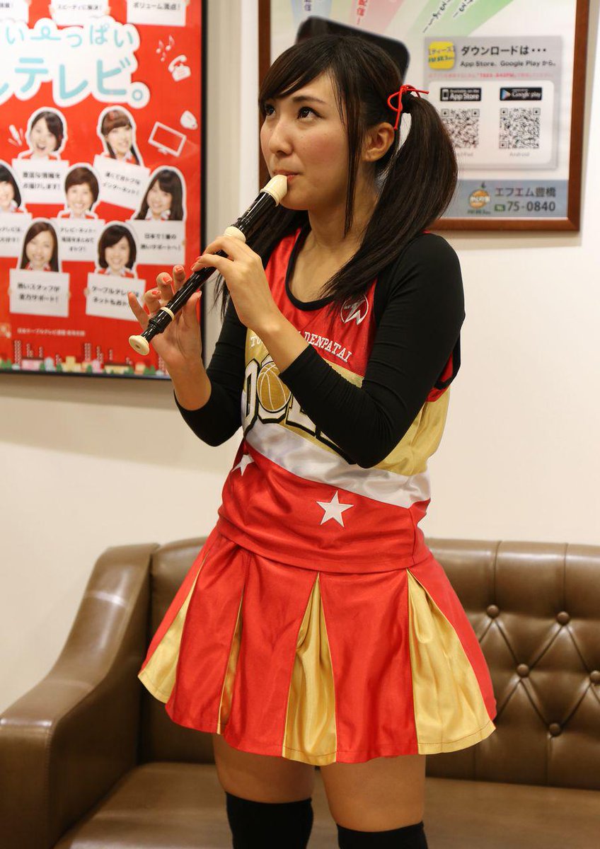 KANEP25's tweet photo. @peanuts_snoopy_ ♪めめちゃん、リコーダーの生演奏の写真だよ(^^)
#DOEE2014 http://t.co/ynAmjgFBgo