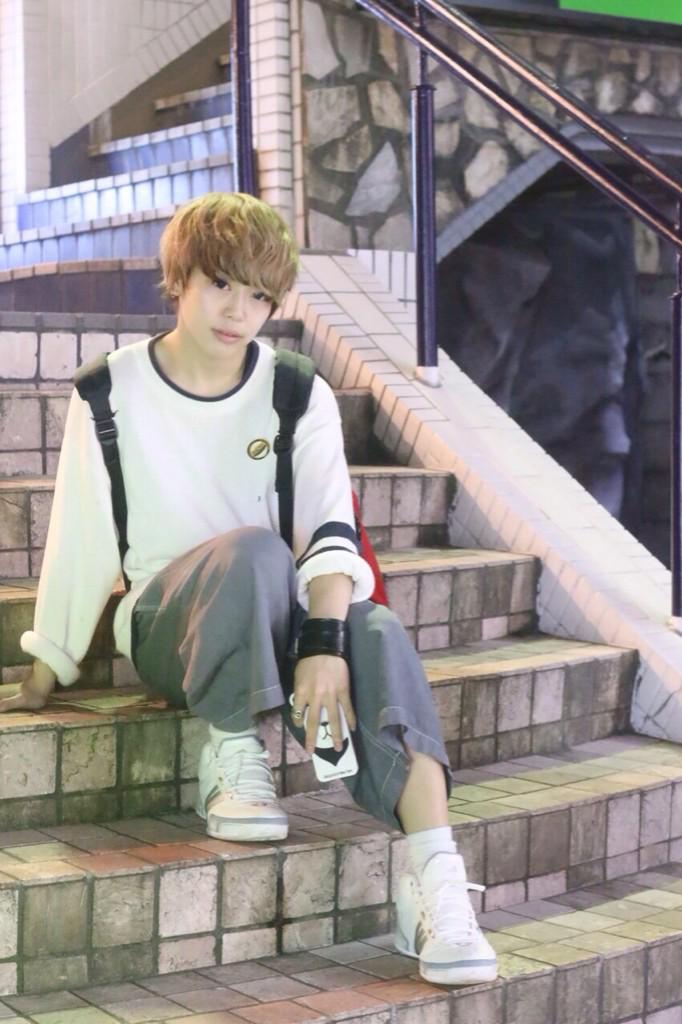 rikunohonmono's tweet photo. ◎フォロワーさん3万人企画◎
さて、最後はRalph Laurenの白ニットです🎶
どんなスカートやパンツにもほとんど合うので着回しがききますよー✨

#RTした人に抽選してプレゼント

〆切は11/29 http://t.co/YrAPIb0tVA