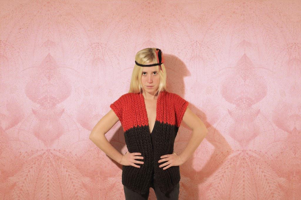 weareknittersES's tweet photo. ¡Descubre la nueva colección diseñada por #MorganeMathieu! 😉 http://t.co/yObsWUz9Ij