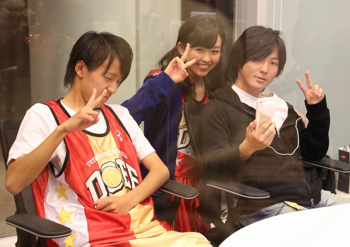 KANEP25's tweet photo. @matsushita_nagi ♪凪ちゃん、ダンス&DOEEラジオお疲れ様~!
GAKUくんのいろんな話(衝撃の告白?)&特技で盛り上がりましたね(^^)
今日も凪ちゃんの話題がなくてごめんね~。
#DOEE2014 http://t.co/6MjNAiCO1L