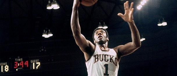 Happy birthday to "The Big O", Oscar Robertson. 