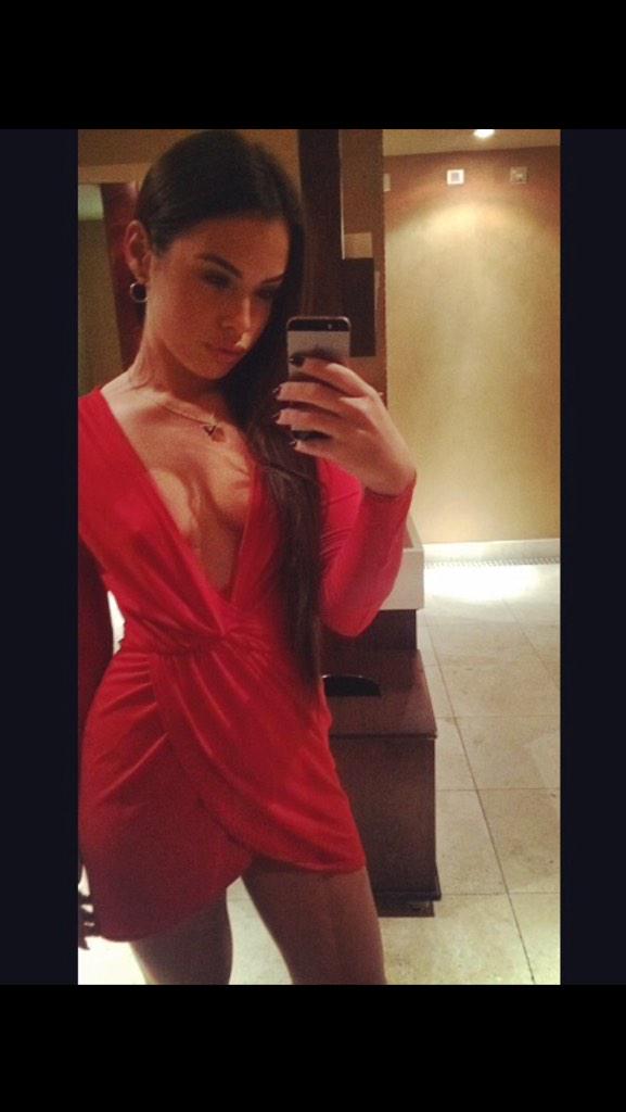 ZoWhelan's tweet photo. Today's Job📷✋ #ModelWork #AssetsModel #MondaysAintSoBad #LadyinRed 💃❤️💋😍 http://t.co/EPBSu2H7aI