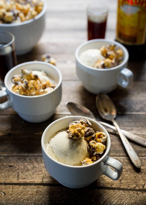 kitchconfidante's tweet image. #ad Caramel Corn Kahlúa Affogato: Give a classic affogato a boost w/ @KahluaUS! #KahluaHoliday bit.ly/1peZ1f1