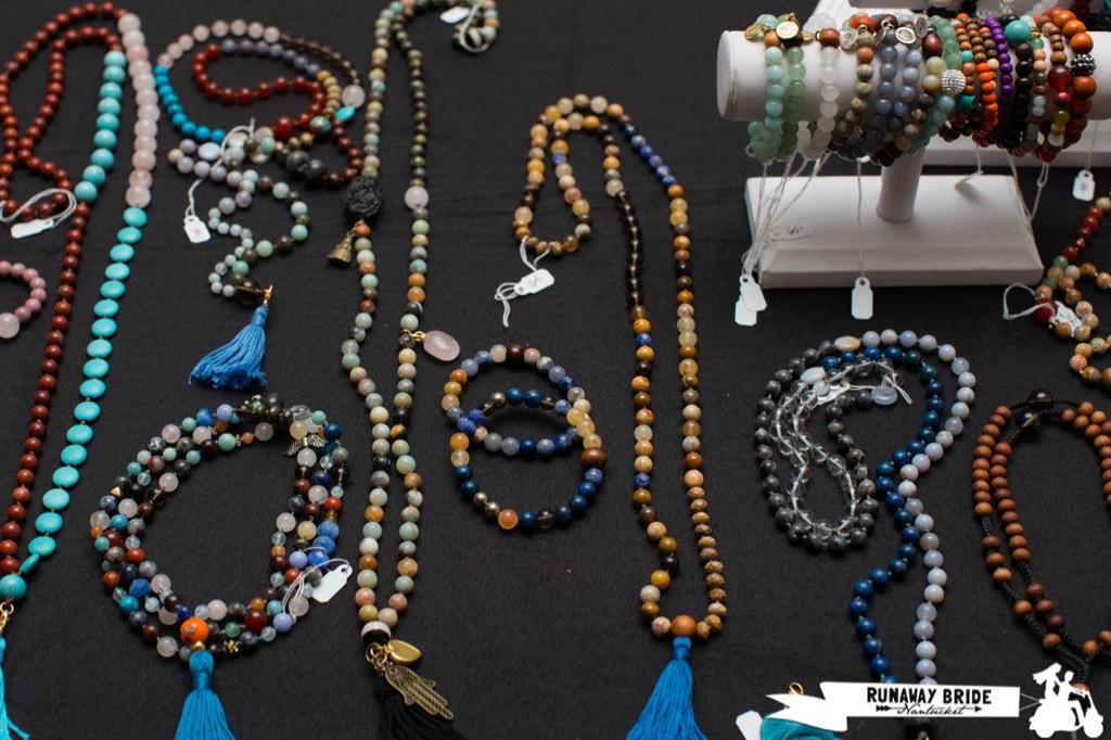 Our #ACKHolidayCollective is set for 12/1 at @pearlnantucket &amp; @nantucketboho with #ACKpartyhosts 5-8pm #savethedate