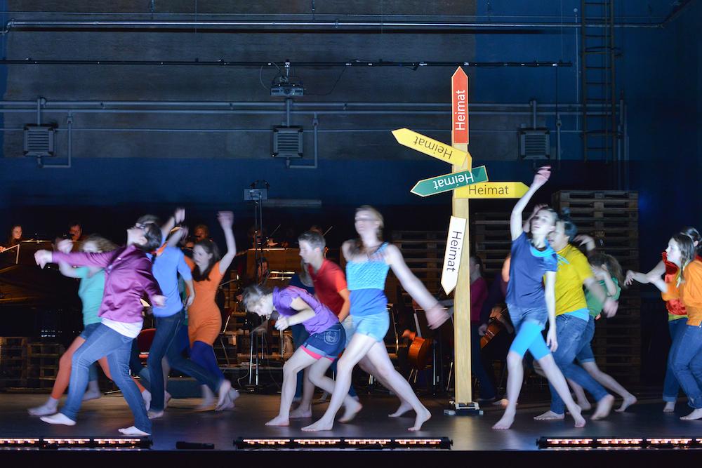 ImpulsFestival's tweet photo. Es war schön gestern :-) #Heimat in der fast ausverkaufte Oper @BuehnenHalle http://t.co/6XenC6Itob