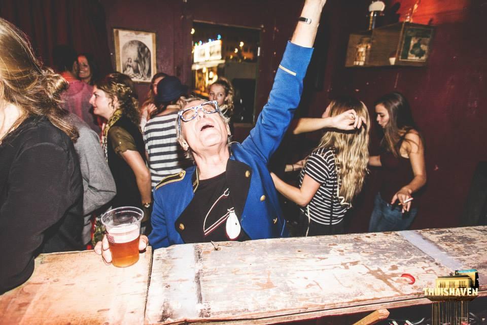 UKThump's tweet image. Meet the 68 year old Amsterdamer still holding it down in the city's best clubs: bit.ly/1zk5DsA