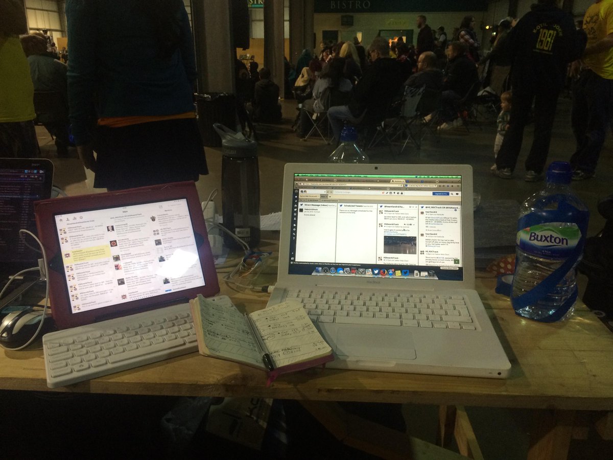 rachLwild's tweet image. so this was my view of @heartlandrd yday: my iPhone&apos;d be there too if it wasn&apos;t taking the pic :P #macgeek #ecosystem