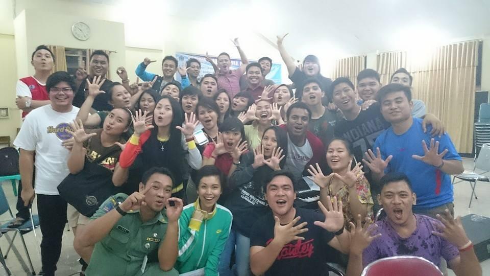 GSchildrenChoir's tweet photo. Skali lagi happy birthday GEMA SANGKAKALA YOUTH CHOIR @gs_youth 😘😘😘😘😘😘 http://t.co/0rfG0sn358