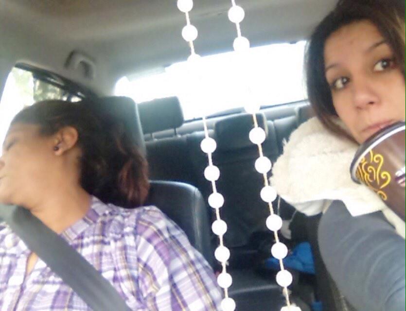 mimyregia's tweet photo. #DoñaMimy ya no aguanto mas el sueño pobechita paso toda la noche en el hospita 🏥 con #DonMimo 😴 http://t.co/Wea3c0M0Di