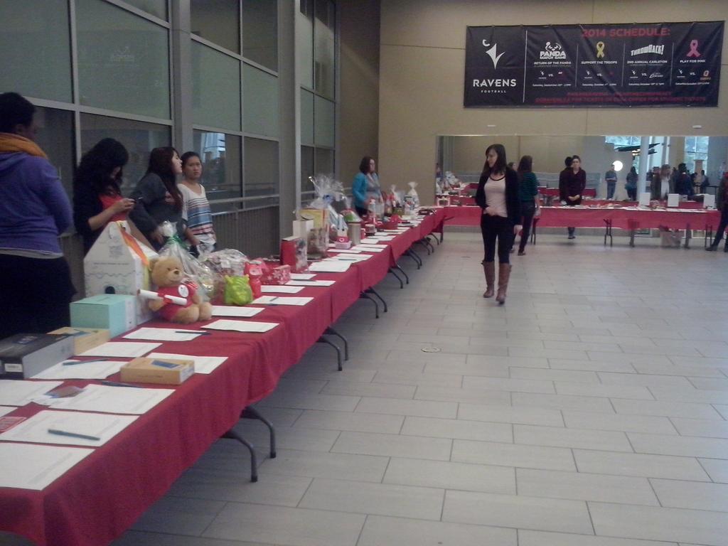 CharlesEMcIvor's tweet image. Come by the atrium today or tomorrow for the #asb #silentauction 9:30-4:30 #carletonasb #carleton #christmasshopping