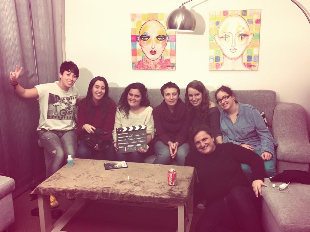 treintatumbas's tweet photo. Todavía recuperándonos del intenso día de rodaje de ayer! Pronto tendréis más noticias #weloveResu http://t.co/HPcfkUU7Hk
