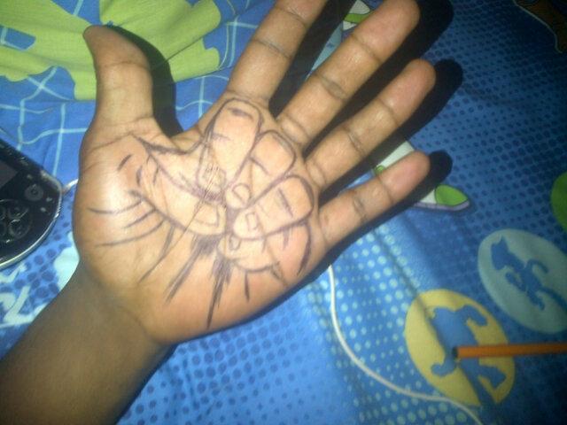 thokozani_com's tweet photo. When u bored numerous things u cn do http://t.co/IDQVNI7l6d