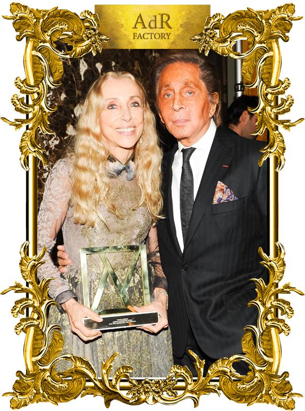 newyorkball's tweet photo. NEW YORK BALL in Anna Dello Russo's Blog 
http://t.co/5RTDhVKX0I http://t.co/XJL9tTvDEN
