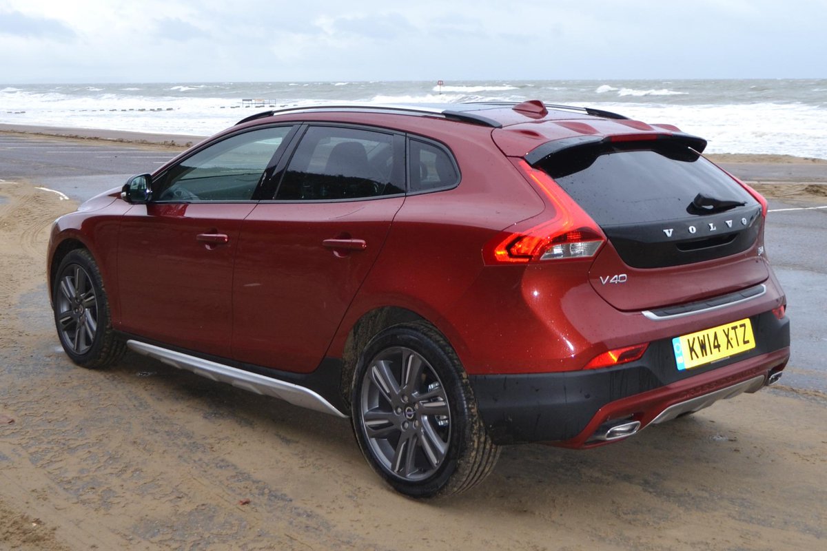 TorqueAbout's tweet image. TorqueAbout spend a week getting to grips with the @VolvoCarUK V40 Cross Country - torqueabout.com/review-volvo-v…