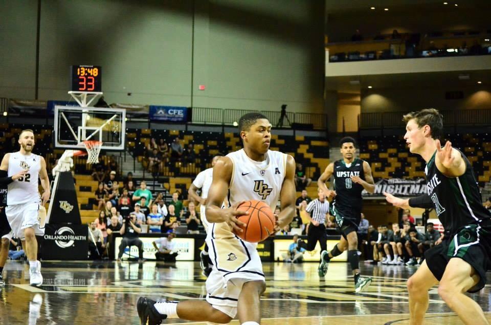 UCF_MBB's tweet photo. Congrats to @BJTaylor_1 for being named to @American_MBB Weekly Honor Roll! #ChargeOn http://t.co/trMlIb1Krv