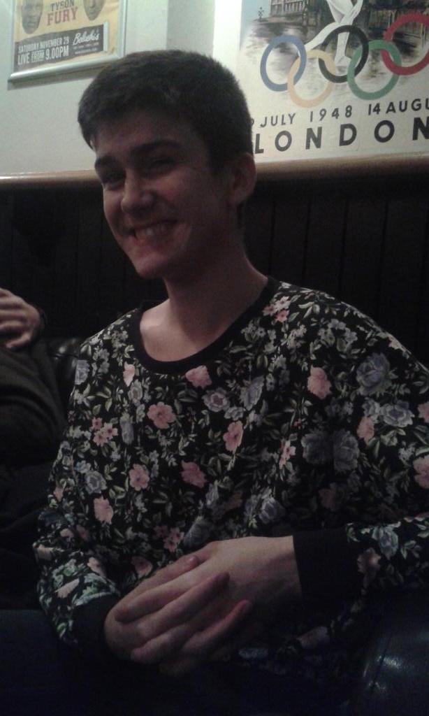 XFireOfficial's tweet image. Do you like @JoeDriff's new jumper? We love it!!!