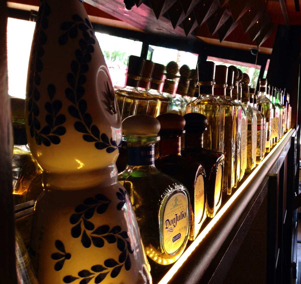 DoubleACHI's tweet photo. It’s #BlackWednesday. You know what to do. #tequilashots http://t.co/KO9vJwAwnH