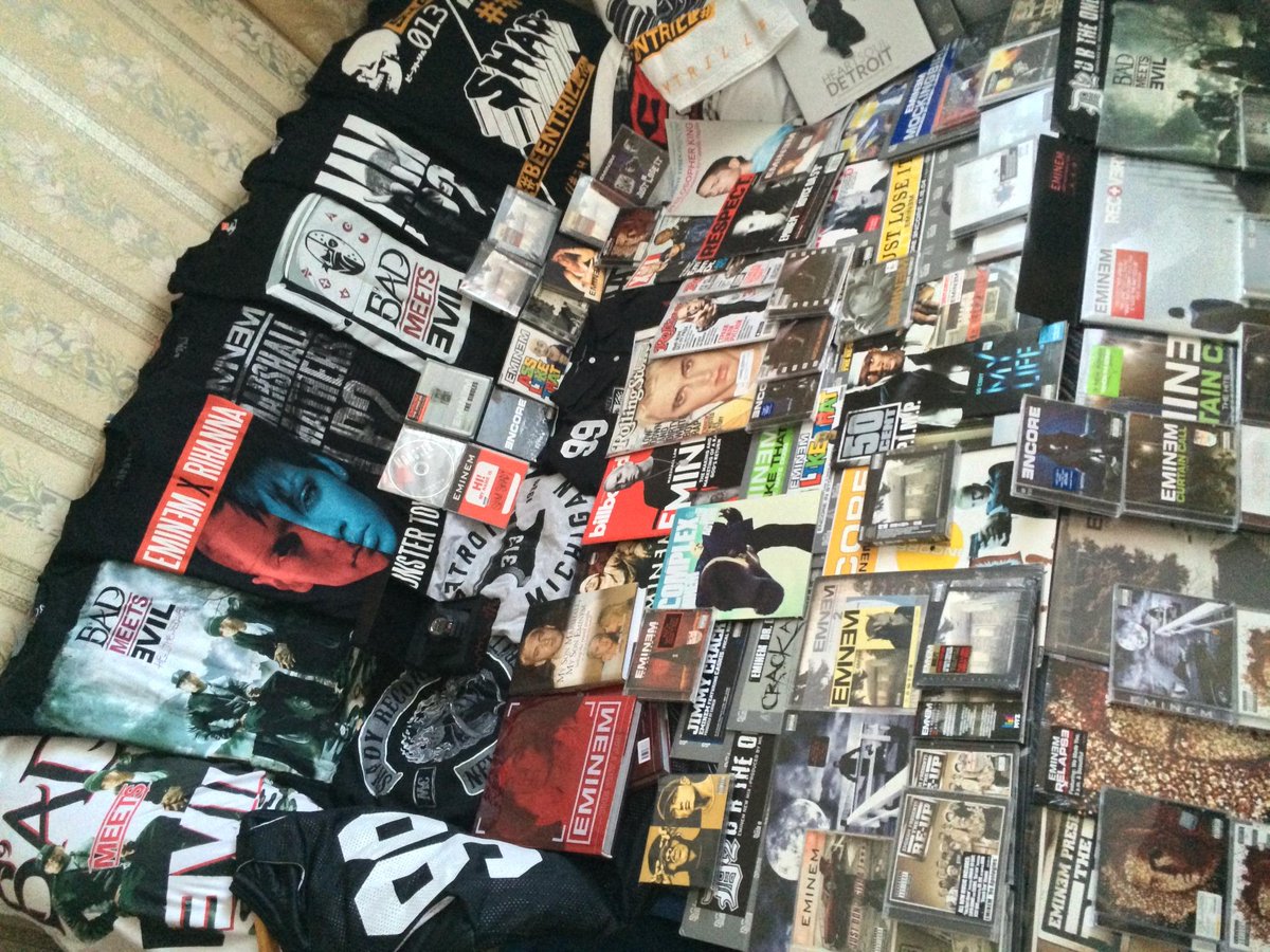 shadycollector's tweet photo. My #SHADYXV collection. So many years of great music. Thanks! Happy 15th anniversary! @ShadyRecords #Eminem http://t.co/5RStF1GaNI